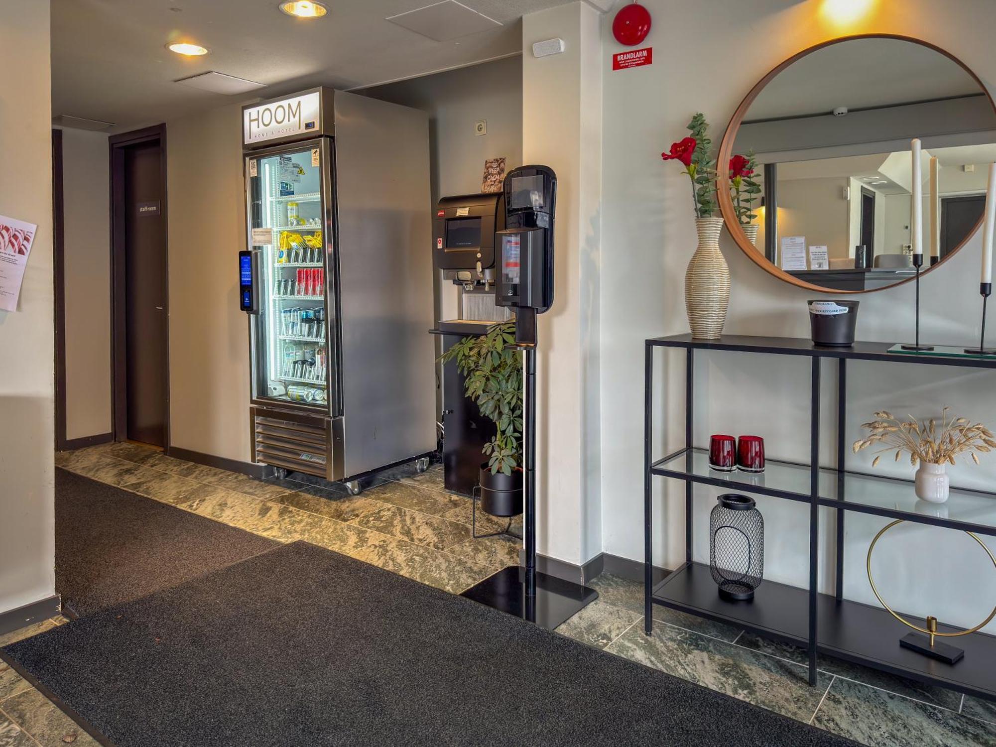 Joenkoeping Hotel Apartments Exterior photo