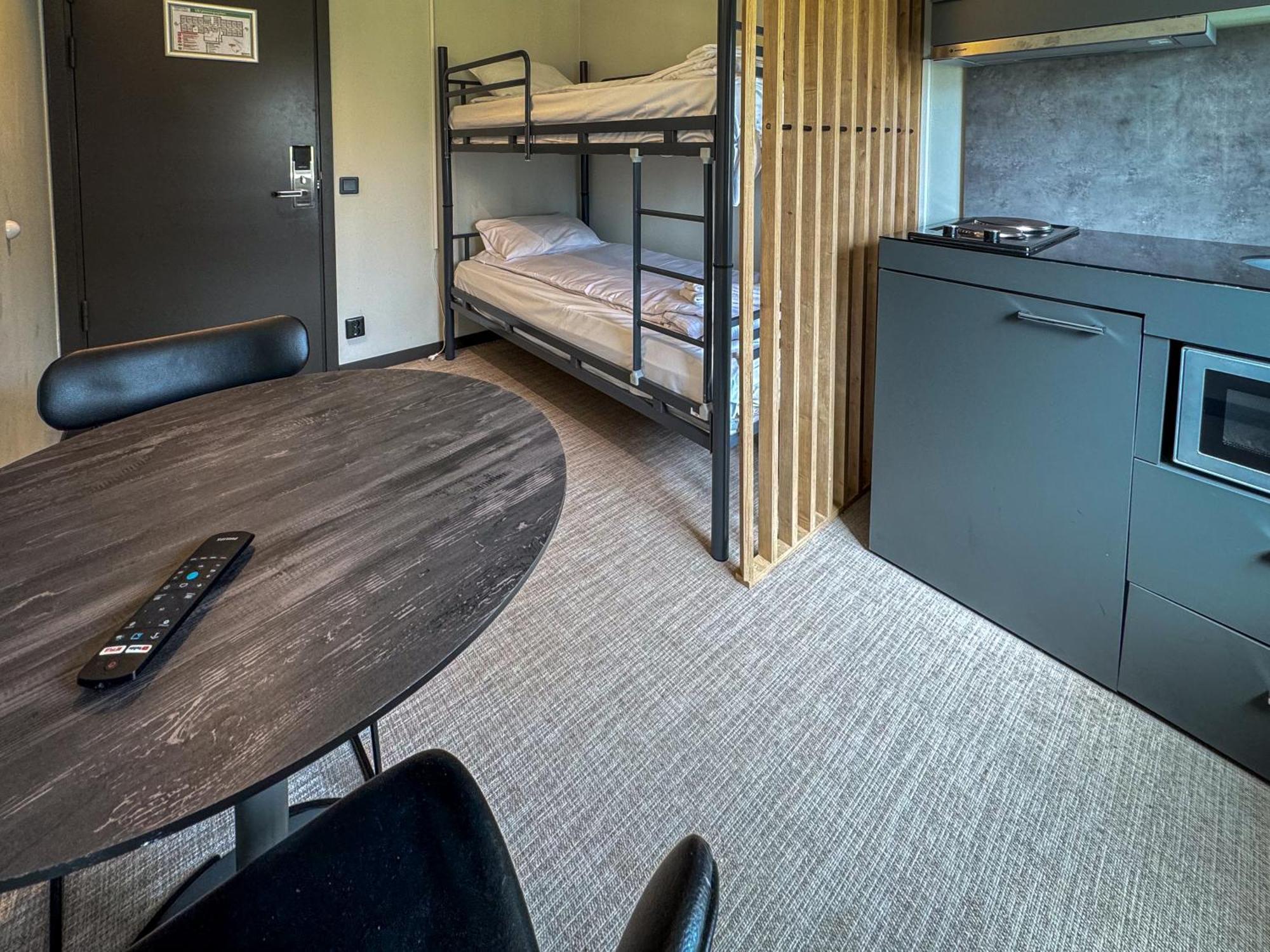 Joenkoeping Hotel Apartments Exterior photo