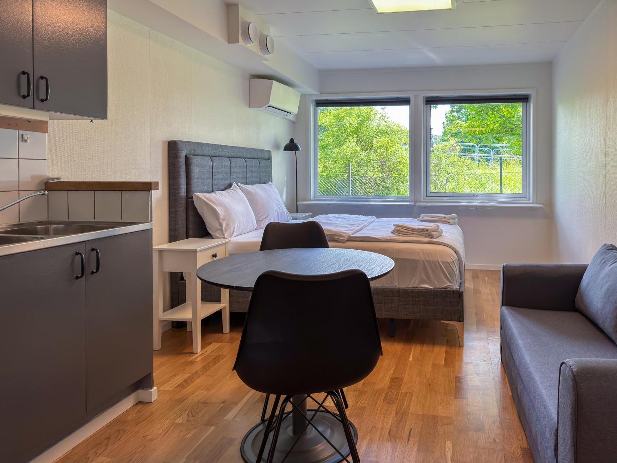 Joenkoeping Hotel Apartments Exterior photo